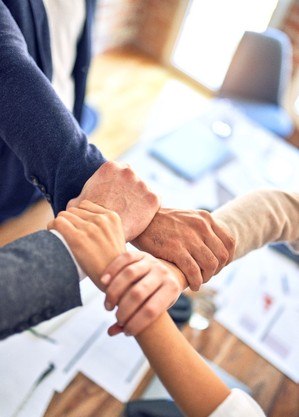 Amigos são excelente rede de apoio para evitar as crises de ansiedade
