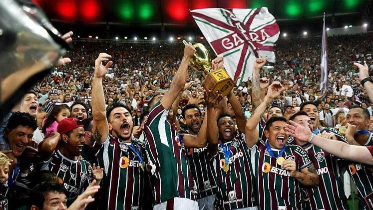 Neste sábado, o Fluminense se sagrou campeão do Campeonato Carioca 2022 após superar o Flamengo no placar agregado (3 a 1). Por isso, a seguir, o LANCE! mostra fotos da comemoração do Tricolor: