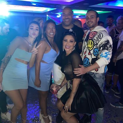 Apesar de aparecer em algumas publicações no Instagram ao lado da mãe — curtindo festas e eventos juntas, inclusive com Adriano Imperador —, a neta de Gretchen afirmou que as duas nunca se deram bem e relembrou algumas brigas que já tiveram. 
