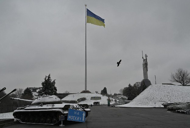 Registro da queda de neve em Kiev, capital da Ucrânia (Genya Savilov / AFP)