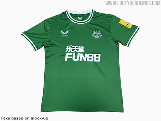Newcastle: camisa 3 (vazada na internet) / fornecedora: Castore
