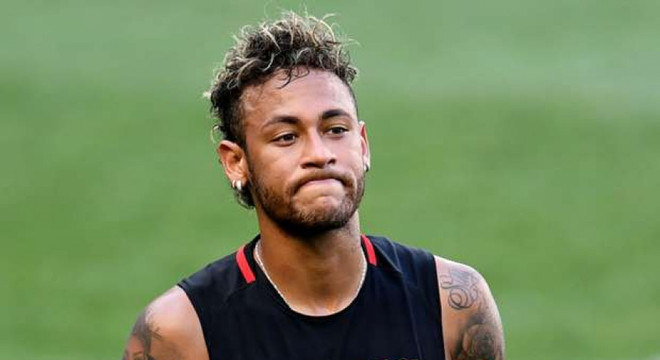 Neymar descobriu. O PSG nÃ£o Ã© a SeleÃ§Ã£o Brasileira, onde faz o que quer
