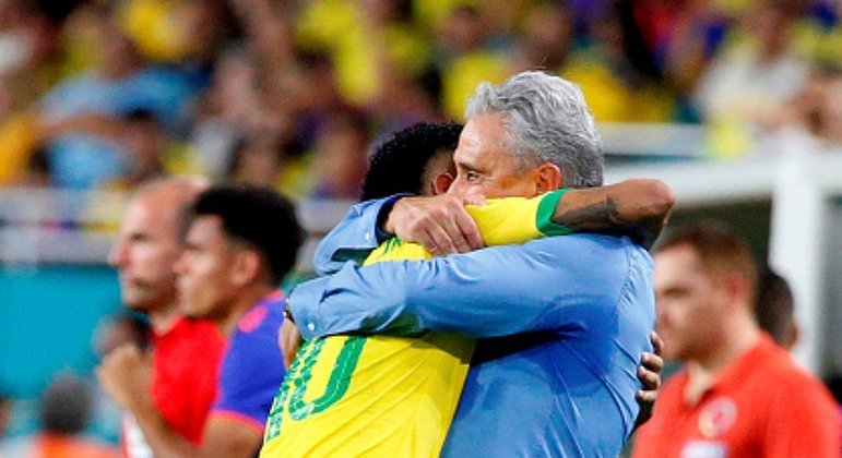 Neymar é o dono de todos os pênaltis e faltas que quiser. Desde que Tite assumiu a seleção, em 2016