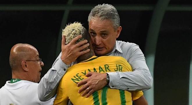Tite assume a proteção a Neymar. Sabe o quanto o Brasil depende dele na Copa