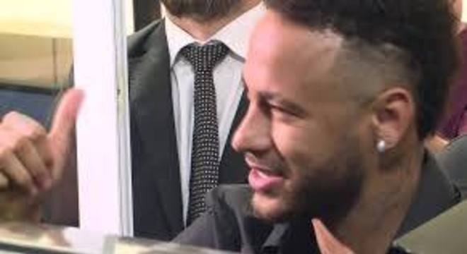 Neymar garantiu. Vídeo não apareceria. Porque 'não existe'