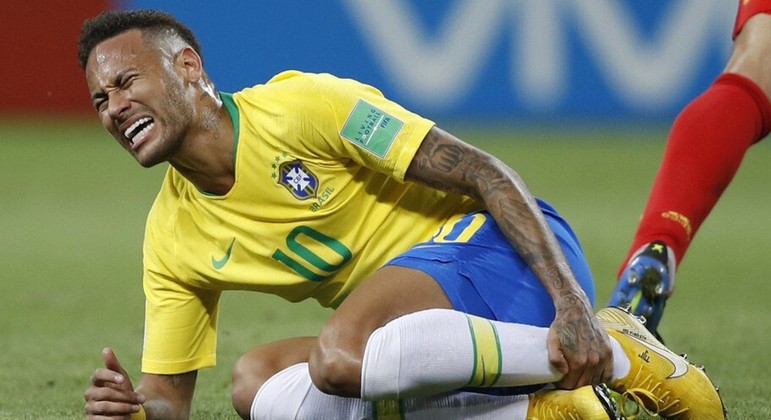 Em 2018, Tite permitiu que Neymar abusasse das simulações. Um fiasco sua participação na Copa