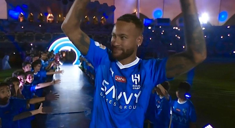 Al-Hilal comprometeu R$ 2,2 bilhões entre compra do PSG e dois anos de salários de Neymar
