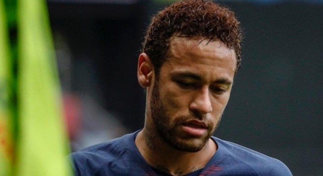 Neymar se defendeu das acusações de estupro