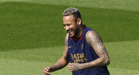 Neymar está na fase final da recuperação de lesão no tornozelo

