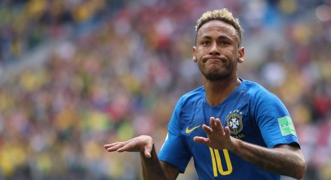 Neymar humilhando a Costa Rica. E sumiu na eliminação contra a Bélgica