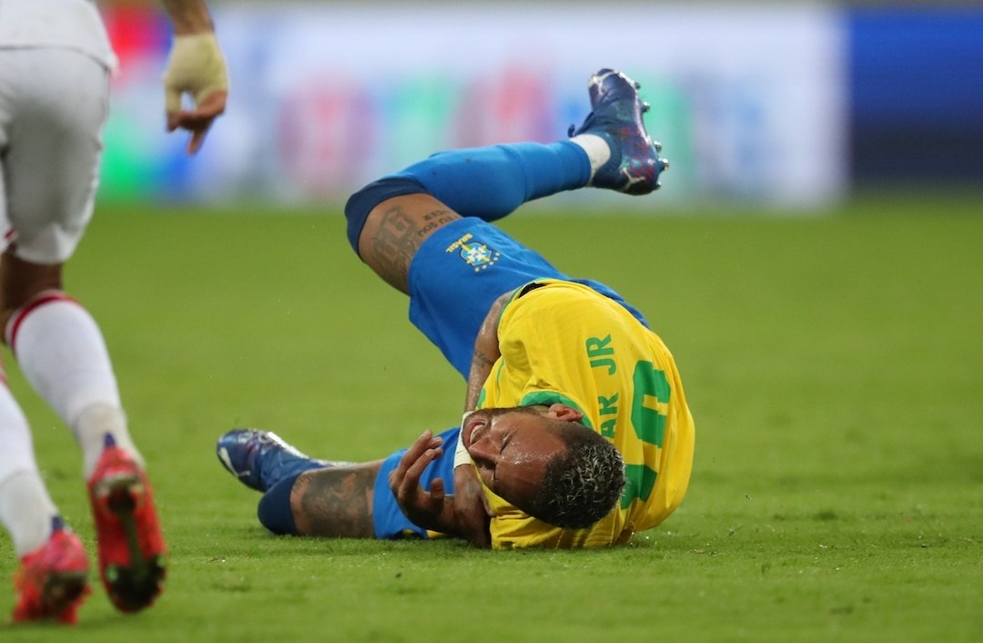 Neymar ainda merece vestir a camisa da seleção? Veja opinião de internautas