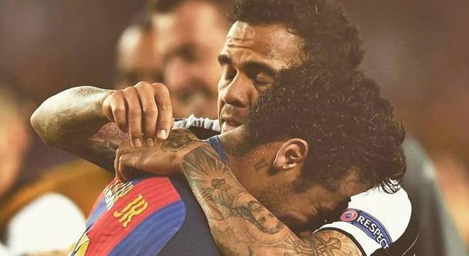 Daniel Alves e o Brasil querem a mesma coisa. A maturidade de Neymar