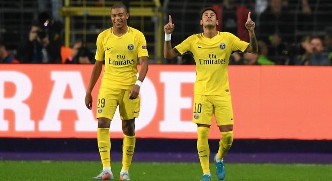 Saiba o que significa a comemoração de Mbappé, estrela da França e do PSG -  Esportes - R7 Lance