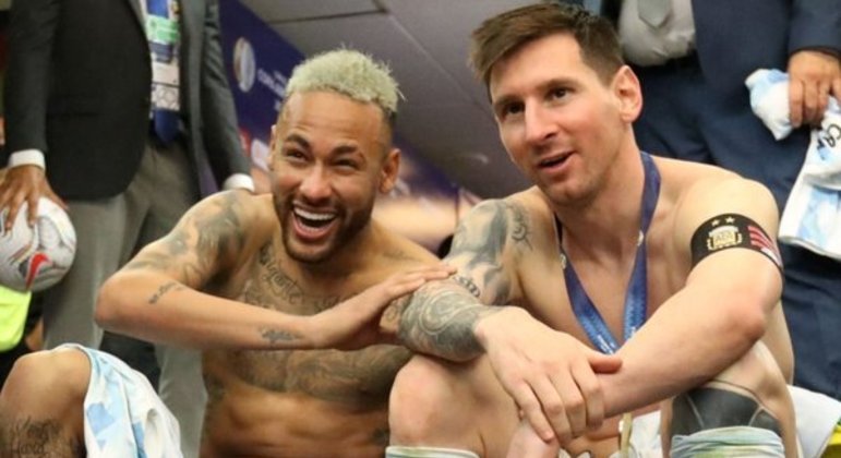 Neymar e Messi. Se o argentino tinha tratamento especial, Neymar também exigia na seleção