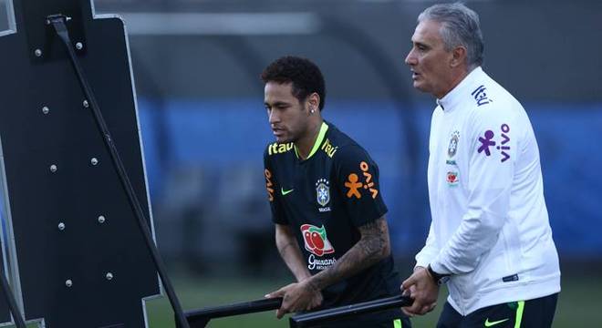 A cumplicidade entre Neymar e Tite é total. Maior do que com Felipão e Dunga