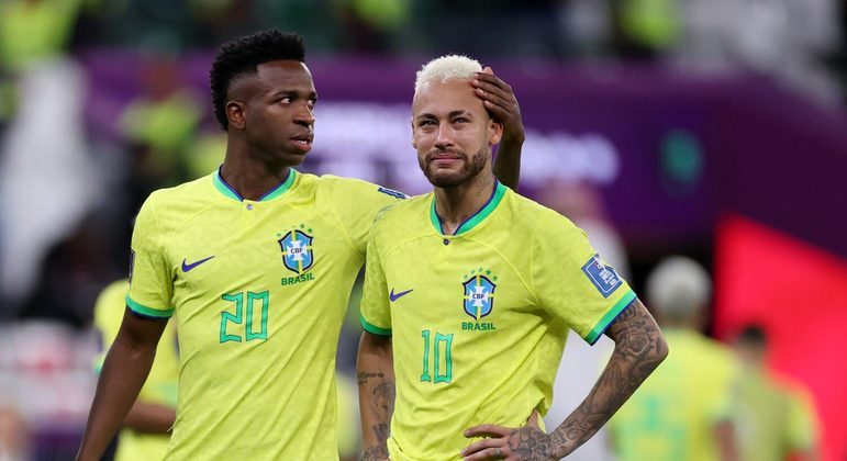 Lágrimas e frustração na Copa do Mundo. O fraco trabalho de Tite sabotou Vinicius Junior e Neymar