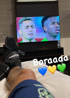 Neymar ficou no hotel fazendo tratamento
