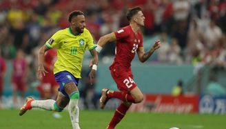 Seleção pensa em colocar Neymar em campo nas oitavas (Adrian DENNIS/AFP - 24.11.2022)