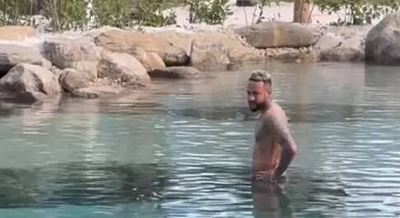 Neymar é liberado de pagar multas