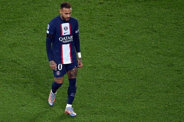 29 de novembro de 2021 — Mais uma vez, era o tornozelo. Neymar teve uma lesão ligamentar, agora do lado esquerdo. O camisa 10 da seleção brasileira ficou mais de 70 dias afastado e perdeu 12 jogos do PSG