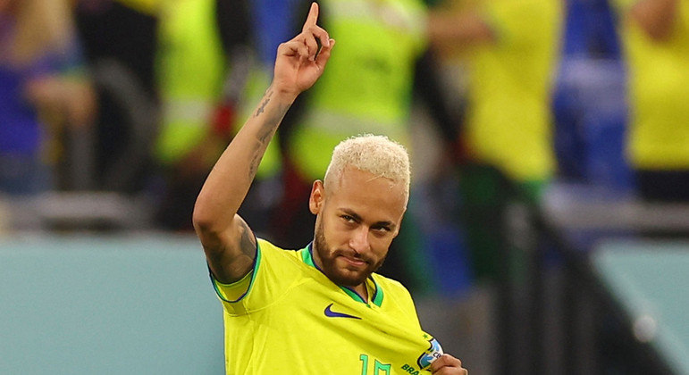 Embora a seleção brasileira tenha sido eliminada nas quartas de final, o Brasil sustentou o primeiro lugar