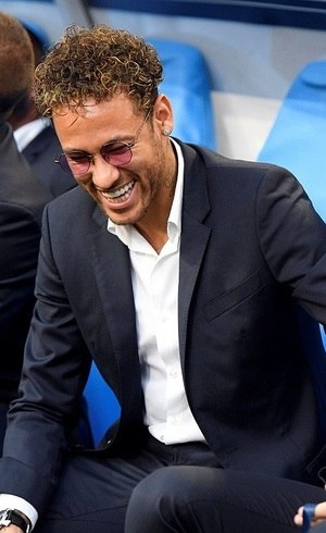 Neymar viu de perto o título do PSG