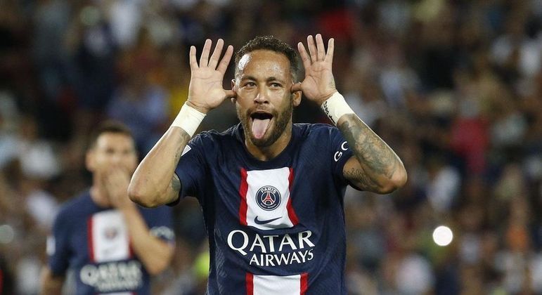 Com golaço de falta e assistência de Neymar, PSG bate o Montpellier de virada
