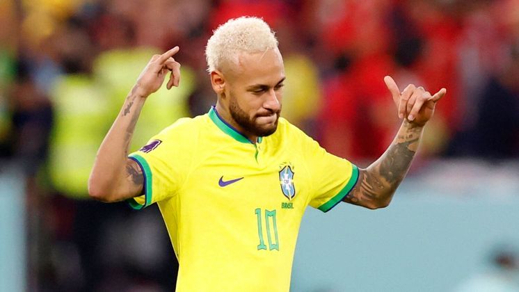 Com a seleção brasileira, Neymar também não conseguiu concretizar o sonho de ser campeão do Mundo. Ano passado, viu a Croácia acabar com a chance do hexa.Com a seleção, conquistou a Copa das Confederações de 2013 e dos Jogos Olímpicos de 2016. Outro sonho que não parece fácil de se tornar realidade é o de ser o melhor jogador do mundo. As duas melhores colocações foram de terceiro lugar nas temporadas 2015 e 2017
