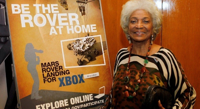 Morre aos 89 anos a atriz Nichelle Nichols, a tenente Uhura do seriado 'Star Trek' 