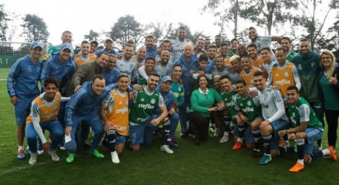 Nickollas visita a Academia de Futebol do Palmeiras