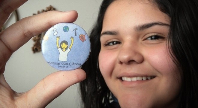 Nicóle, 13, sonha em ser cientista e participou do evento no ano passado