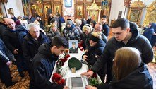 Jovem soldado morto na guerra é visto como herói na Rússia