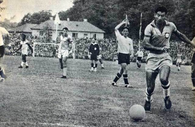 Nílton Santos - Última Copa do Mundo: 1962 / Idade: 37 anos.