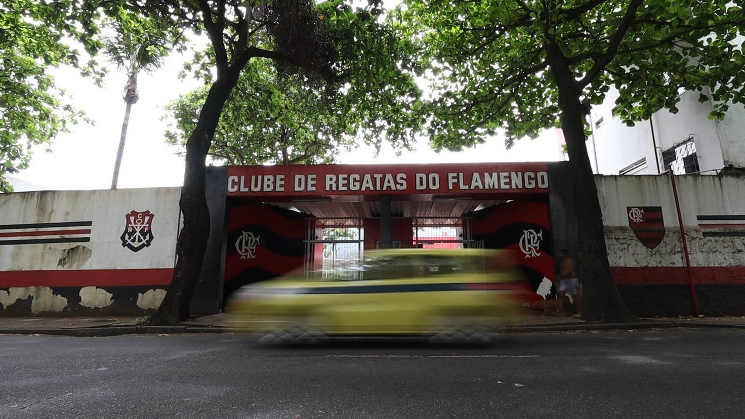 Uma das entradas da sede social do Flamengo, na Gávea, zona sul do Rio (Márcio Neves/R7)