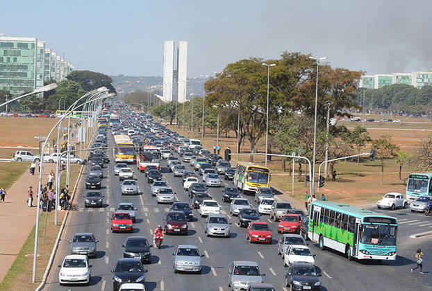 No Brasil, ainda é baixa a presença de carros autônomos, o que dificulta a efetividade do novo sistema de semáforos. É aguardar para ver.