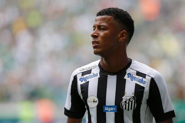 No clássico contra o Palmeiras em 2018, o Santos fechou um patrocínio pontual com a Diguinho, marca de fraldas infantis e geriátricas. Os rivais aproveitaram para brincar
