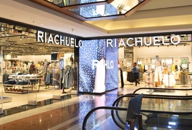 No comunicado, a Riachuelo diz que o item foi retirado do catálogo tanto de venda física quanto no e-commerce.
