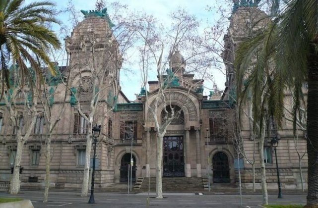 No dia 14 de novembro, o Tribunal de Barcelona decretou o término das investigações e estabeleceu prazo de cinco dias para que acusação e defesa fizessem alegações finais - Foto: Pere López/Wikimedia Commons