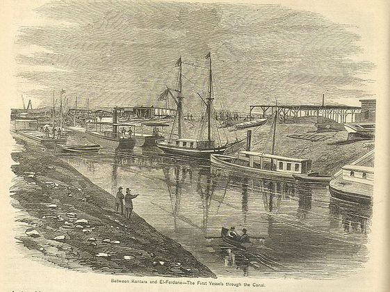No dia 17/2/1867, o primeiro navio atravessava o Canal de Suez, no Egito, 2 anos de 9 meses antes da inauguração oficial, que ocorreria em 17/11/1869 . 