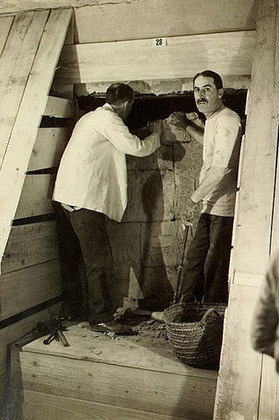 No dia 26 de novembro de 1922, o arqueólogo Howard Carter fez uma das descobertas mais importantes da história: ele entrou na tumba de Tutancâmon