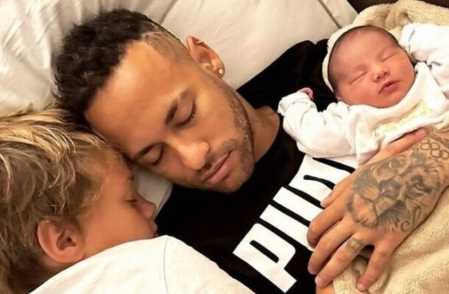 No dia 6 de outubro, Neymar viveu a emoção do nascimento da filha Mavie, na maternidade São Luiz Star, em São Paulo (SP). O jogador e Bruna Biancardi fizeram postagens comemorando a chegada da menina. - Foto: Reprodução/Instagram