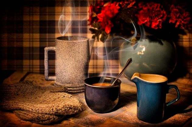 No entanto, um estudo publicado na revista acadêmica Annals of Internal Medicine indicou que tomar cerca de três xícaras de café por dia pode reduzir o risco de morte, além do fato de o café ser em antioxidantes.