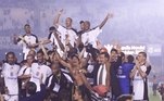 No Maracanã, a final envolveu Corinthians e Vasco. Após 120 minutos marcados por emoção e muito equilíbrio, o empate em 0 a 0 persistiu e, nos pênaltis, o Timão sagrou-se campeão. Porém, o formato do Mundial de Clubes seria momentaneamente abandonado. Além de, em 2000, o Boca Juniors vencer o Real Madrid no Mundial Interclubes, o formato com equipes de todos os continentes só voltou a ser disputado em 2005, tentando evitar a presença de dois clubes do mesmo país.