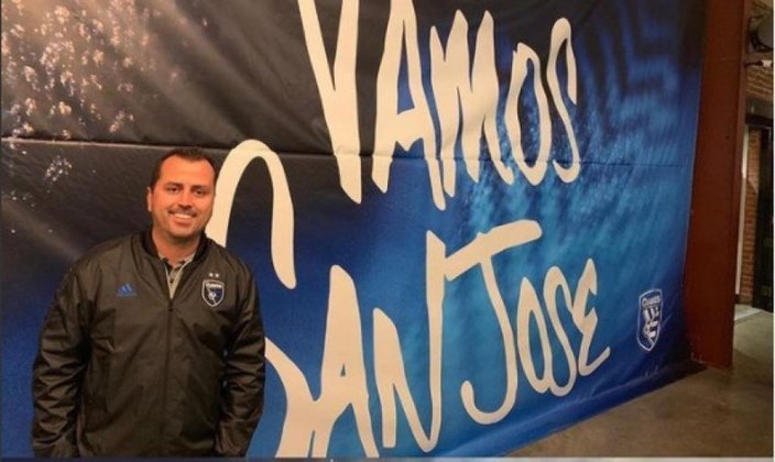 NO RADAR - O executivo Bruno Costa, de 41 anos, é um nome que ganhou força no Cruzeiro para assumir a diretoria de futebol do clube. Bruno tem passagens pelo Figueirense, CBF, Fluminense e atualmente é diretor de scouting do San Jose Earthquakes, da MLS, liga de futebol dos Estados Unidos.