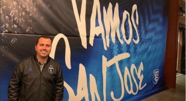 NO RADAR - O executivo Bruno Costa, de 41 anos, é um nome que ganhou força no Cruzeiro para assumir a diretoria de futebol do clube. Bruno tem passagens pelo Figueirense, CBF, Fluminense e atualmente é diretor de scouting do San Jose Earthquakes, da MLS, liga de futebol dos Estados Unidos.