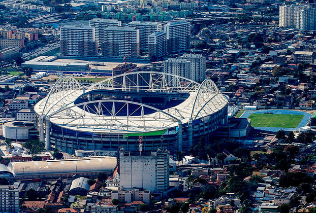 No Rio de Janeiro, os shows serão no Estádio Nilton Santos/Engenhão, na Zona Norte da cidade, nos dias 11/10 (esgotados) e 12/10, com entrada pela  R. José dos Reis, 425. Os shows serão às 21h, com abertura dos portões às 16h. 
