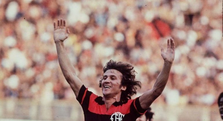 No total, o maior ídolo da história do Flamengo realizou 21 jogos com a 10 na Libertadores..