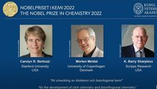 Prêmio Nobel de Química 2022 é dividido entre dois pesquisadores americanos e um dinamarquês