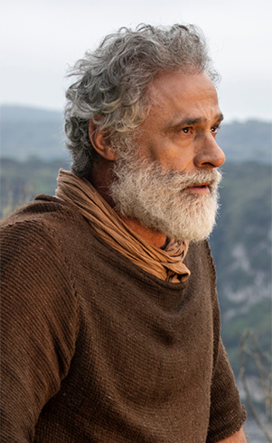 Noé (adulto) (Oscar Magrini): Homem íntegro e reto escolhido por Deus para dar continuação à humanidade depois do dilúvio.