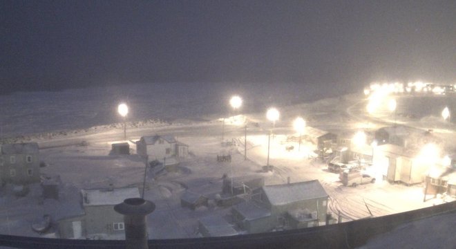 O fen&ocirc;meno conhecido como noite polar se refere a regi&otilde;es que passam mais de 24 horas sem ver a luz do sol